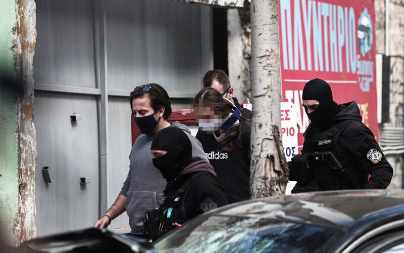 Κιάτο: Οδηγούσε κλεμμένο αυτοκίνητο χωρίς δίπλωμα οδήγησης