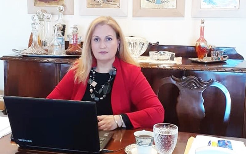 Oι δικηγορικοί σύλλογοι ζητούν ξεκάθαρες απαντήσεις!