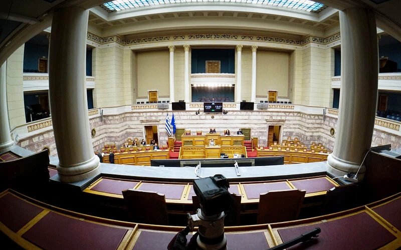 Οι κυβερνητικές εισηγήσεις και το ακραίο σενάριο για τις κάλπες