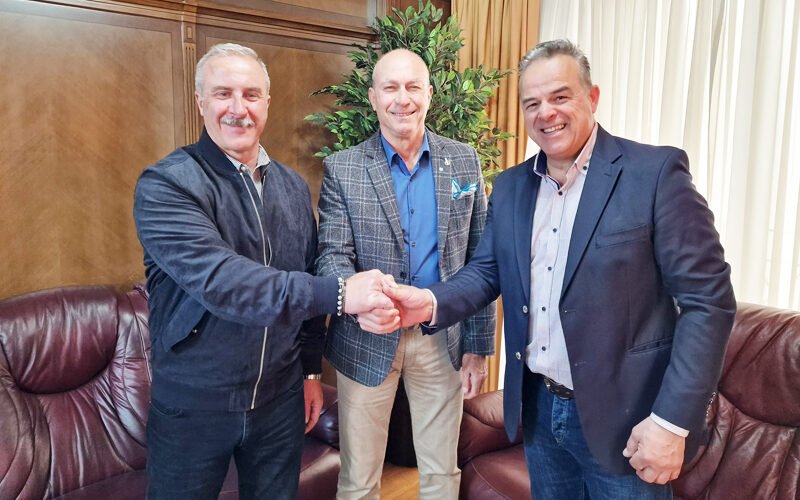 Deal Γκιώνη με Μουζάκη! Τον κάνει αντιδήμαρχο καθαριότητας!